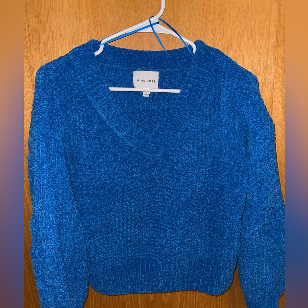 Pink Rose Vibrant Blue Apparel